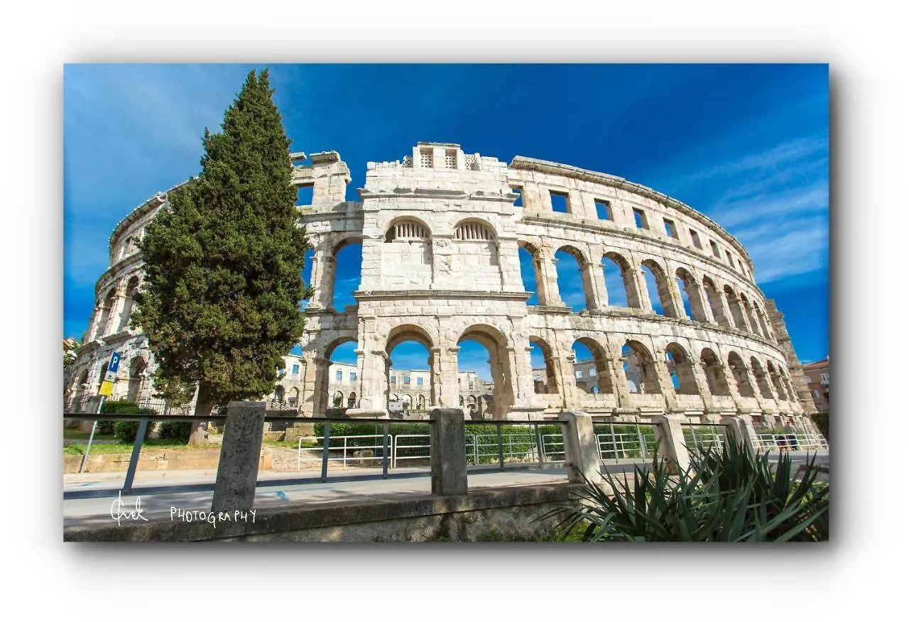 Bonvenon2Volme Apt&Room Pula 0*,  Croatia